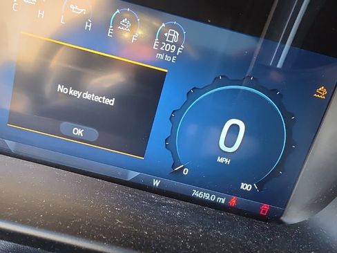 Used 2024 Ford F250 Lariat w/ Black Appearance Package image 10