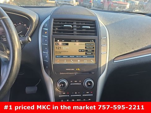 Used 2017 Lincoln MKC Reserve image 15
