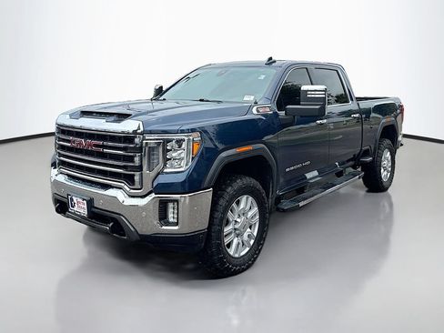 Used 2022 GMC Sierra 2500 SLT w/ Driver Alert Package I AWD/4WD image 3