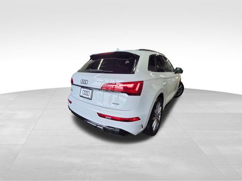 Certified 2024 Audi Q5 e Premium Plus image 7