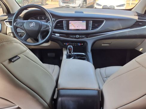 Used 2021 Buick Enclave Essence w/ Sound and Sites Package AWD/4WD image 18