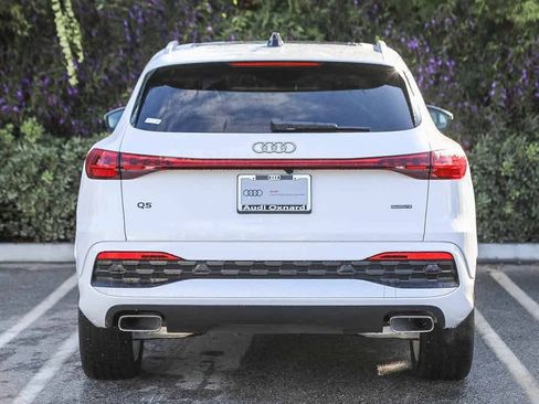 Certified 2025 Audi Q5 Premium Plus w/ Premium Plus image 5