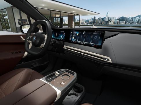 New 2026 BMW iX xDrive60 w/ Climate Comfort Package image 14