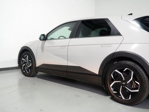 Used 2024 Hyundai Ioniq 5 SEL RWD image 48