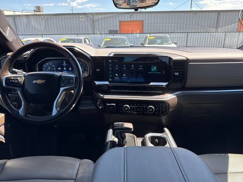 Used 2023 Chevrolet Silverado 1500 LTZ w/ LTZ Premium Package AWD/4WD image 12