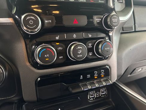 Used 2019 RAM 1500 Big Horn AWD/4WD image 22