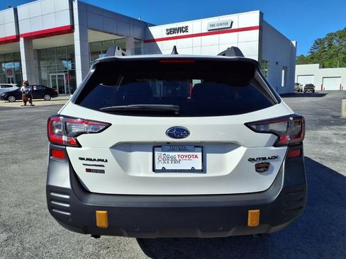 Used 2025 Subaru Outback Wilderness AWD/4WD image 2