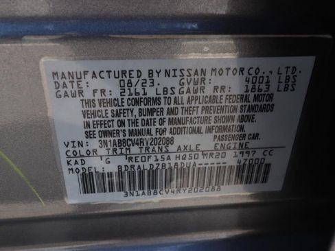 Used 2024 Nissan Sentra SV FWD image 23