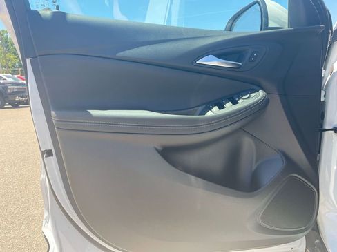 Used 2024 Buick Encore GX Preferred image 22