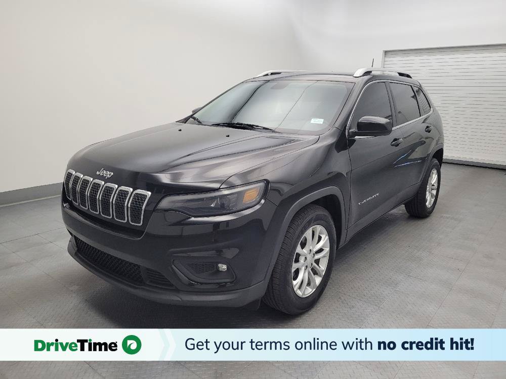 Used 2019 Jeep Cherokee Latitude w/ Cold Weather Group FWD image 1