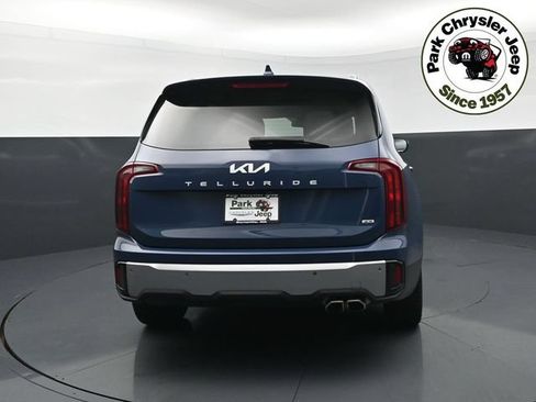 Used 2023 Kia Telluride S w/ S Sunroof Package AWD/4WD image 5