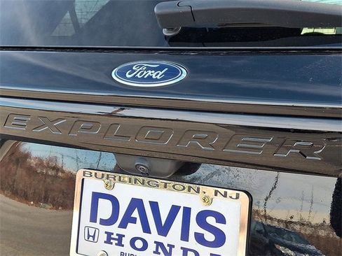 Used 2020 Ford Explorer ST w/ Premium Technology Package image 30