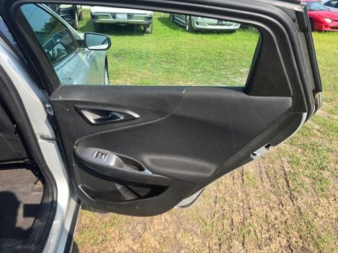 Used 2019 Chevrolet Malibu LT w/ Driver Confidence Package II FWD image 32