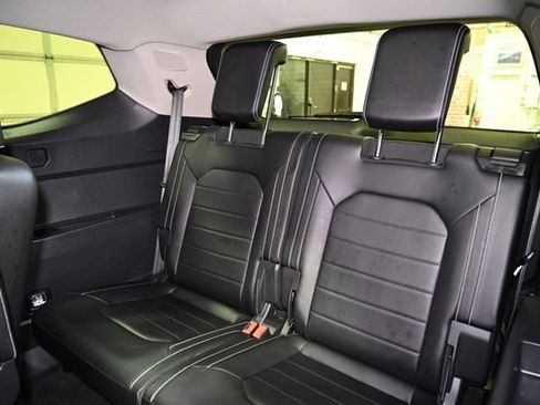 Used 2022 Volkswagen Atlas SEL Premium image 63