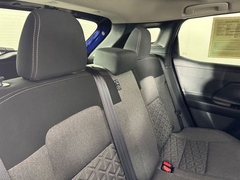 Used 2025 Nissan Kicks SV w/ SV Premium Package image 32