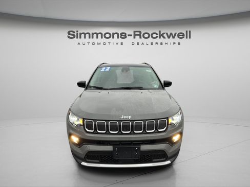 Used 2022 Jeep Compass Limited image 2