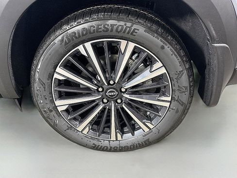 New 2026 Nissan Pathfinder Platinum AWD/4WD image 33