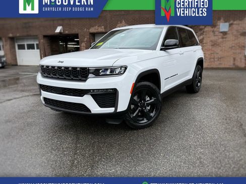 New 2026 Jeep Grand Cherokee Limited w/ Limited Altitude Package AWD/4WD image 1
