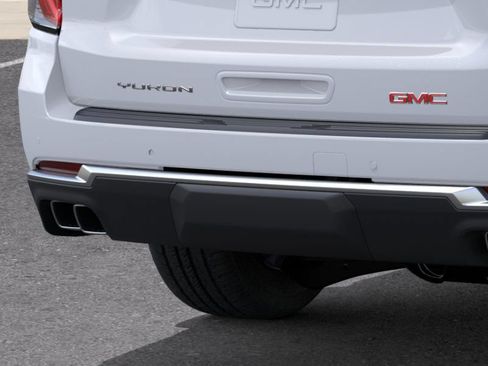 New 2026 GMC Yukon XL Denali w/ Sun & Power Step Package AWD/4WD image 14