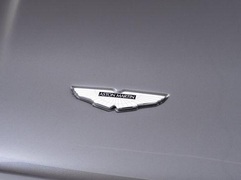 Used 2009 Aston Martin DBS Coupe RWD image 52