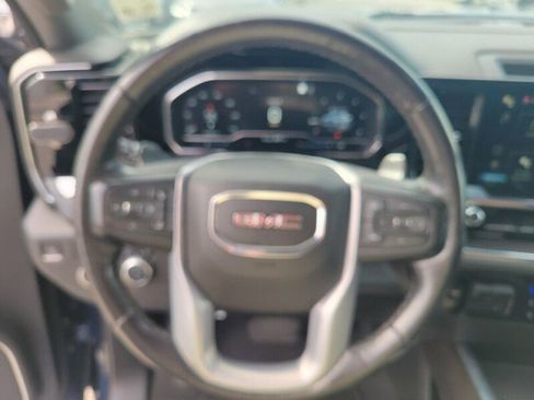 Used 2022 GMC Sierra 1500 SLT RWD image 17