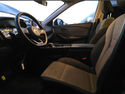 Used 2021 Nissan Rogue S image 24