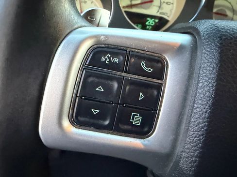 Used 2012 Dodge Challenger R/T image 24