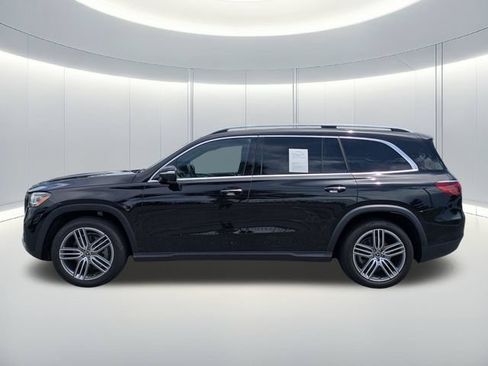 Used 2024 Mercedes-Benz GLS 450 4MATIC image 3