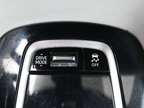 Certified 2024 Toyota Corolla SE FWD image 22