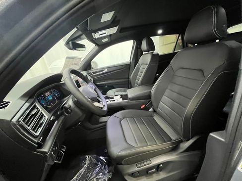 New 2026 Volkswagen Atlas Cross Sport SEL R-Line image 10