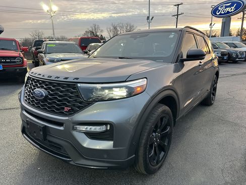 Used 2021 Ford Explorer ST w/ Equipment Group 401A image 8