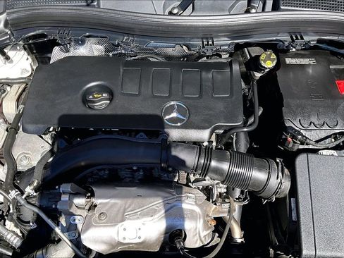 Used 2023 Mercedes-Benz GLA 250 4MATIC image 34