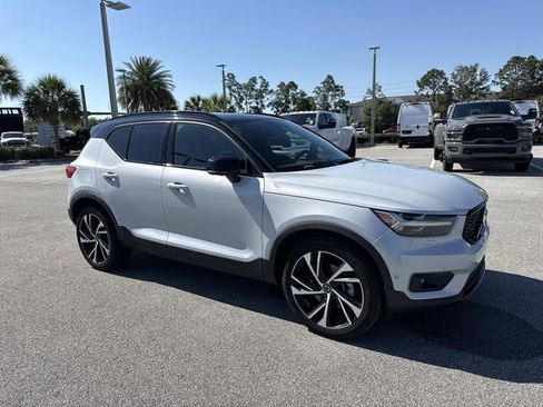 Used 2021 Volvo XC40 T5 R-Design w/ Protection Package Premier AWD/4WD image 1