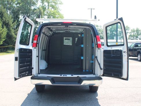 New 2025 GMC Savana 2500 w/ Chrome Appearance Package image 13