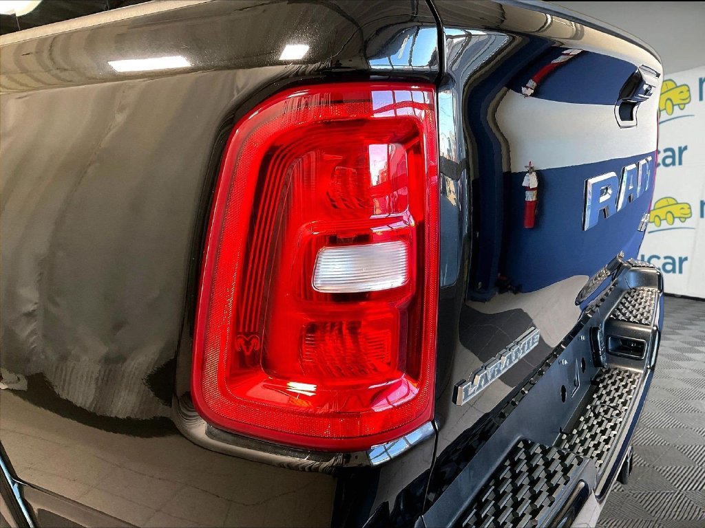 Used 2025 RAM 1500 Laramie w/ Sport Appearance Package AWD/4WD image 34