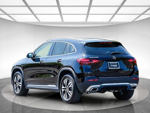 Used 2025 Mercedes-Benz GLA 250 image 2