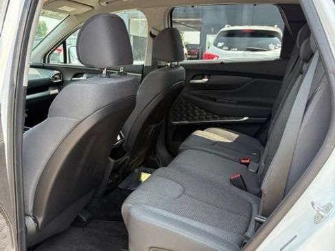 Used 2019 Hyundai Santa Fe SEL FWD image 6