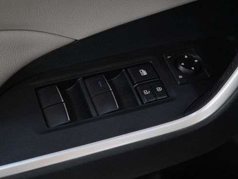 Used 2021 Toyota RAV4 XLE Premium AWD/4WD image 22