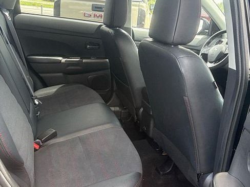 Used 2024 Mitsubishi Outlander Sport SE AWD/4WD image 10