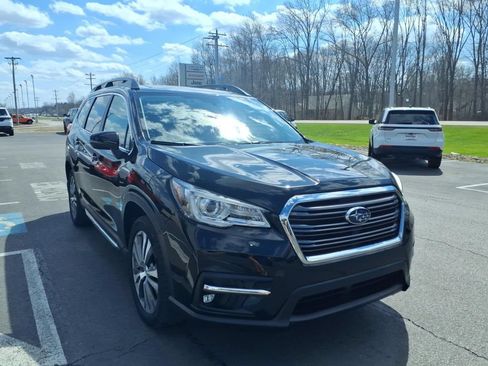Used 2021 Subaru Ascent Limited w/ Technology Package AWD/4WD image 4