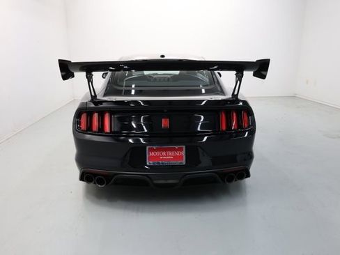 Used 2019 Ford Mustang Shelby GT350R w/ GT350R Equipment Group 920A RWD image 71