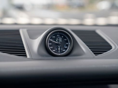 New 2026 Porsche Macan Turbo image 17