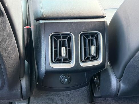 Used 2024 Kia Sorento S w/ Panoramic Sunroof Package FWD image 30