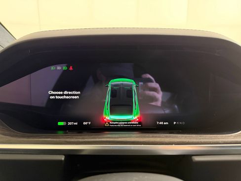 Used 2022 Tesla Model X AWD image 18