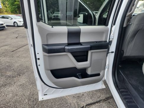 Used 2016 Ford F150 XL w/ Equipment Group 101A Mid AWD/4WD image 16