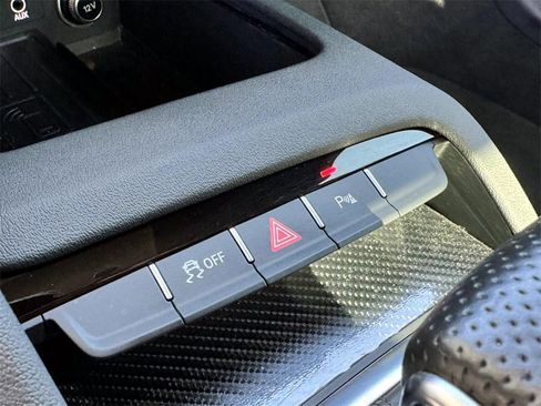 Used 2022 Audi R8 V10 image 17