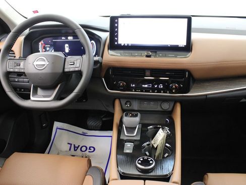 New 2026 Nissan Rogue Platinum AWD/4WD image 9