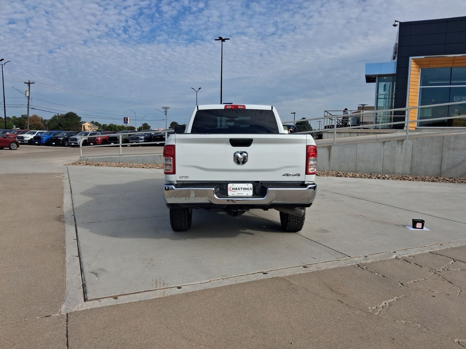 Used 2024 RAM 2500 Tradesman w/ Chrome Appearance Group AWD/4WD image 4