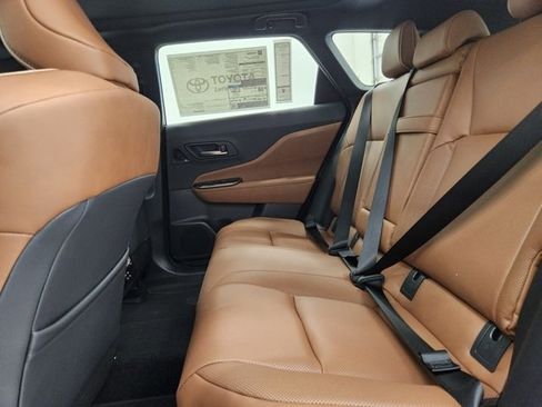 New 2026 Toyota Crown Signia image 39