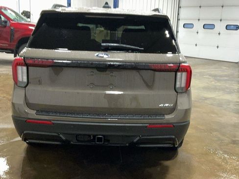 New 2026 Ford Explorer ST-Line image 5